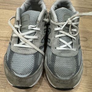 Grey New balance sneakers